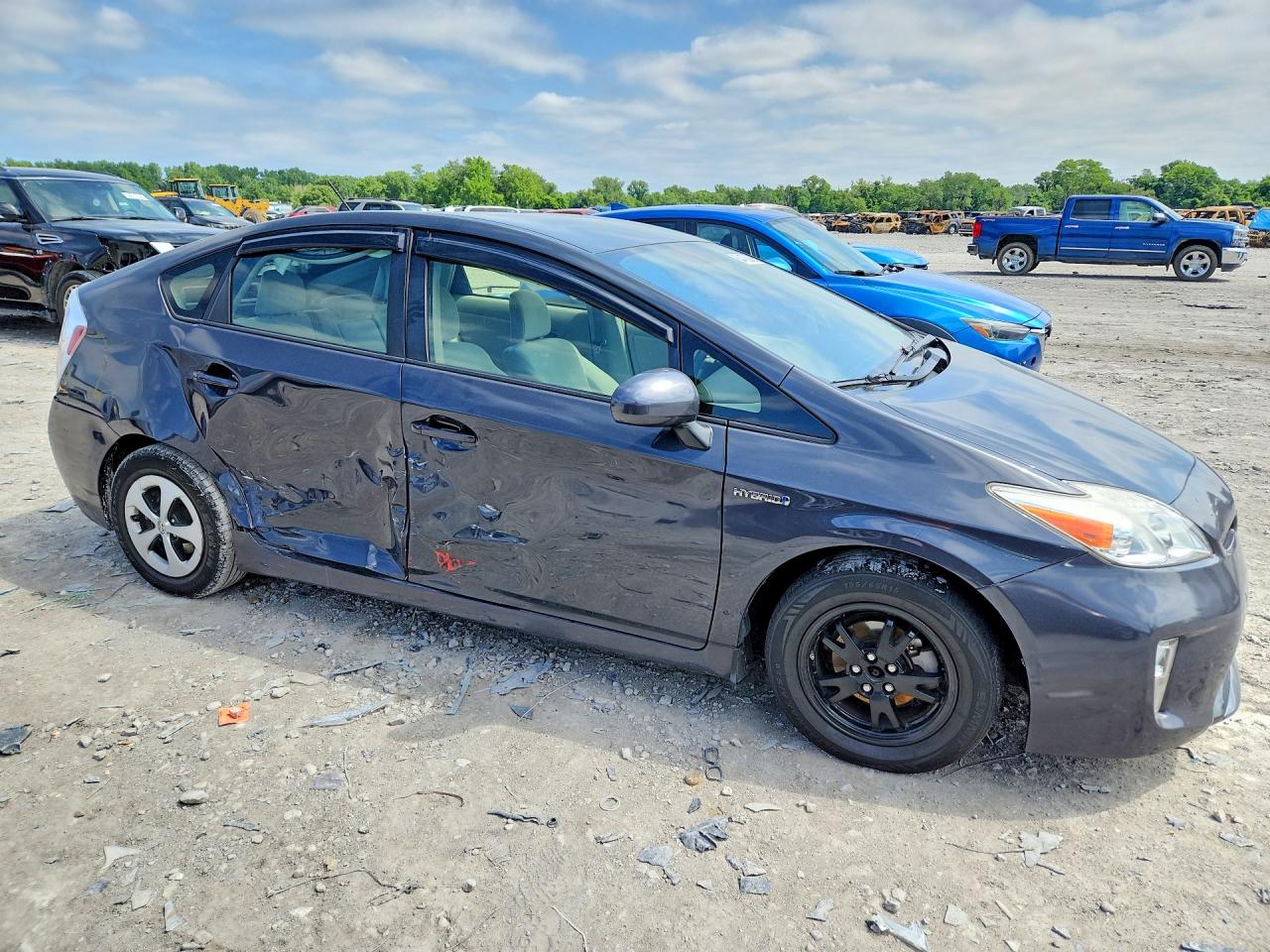 2015 TOYOTA PRIUS