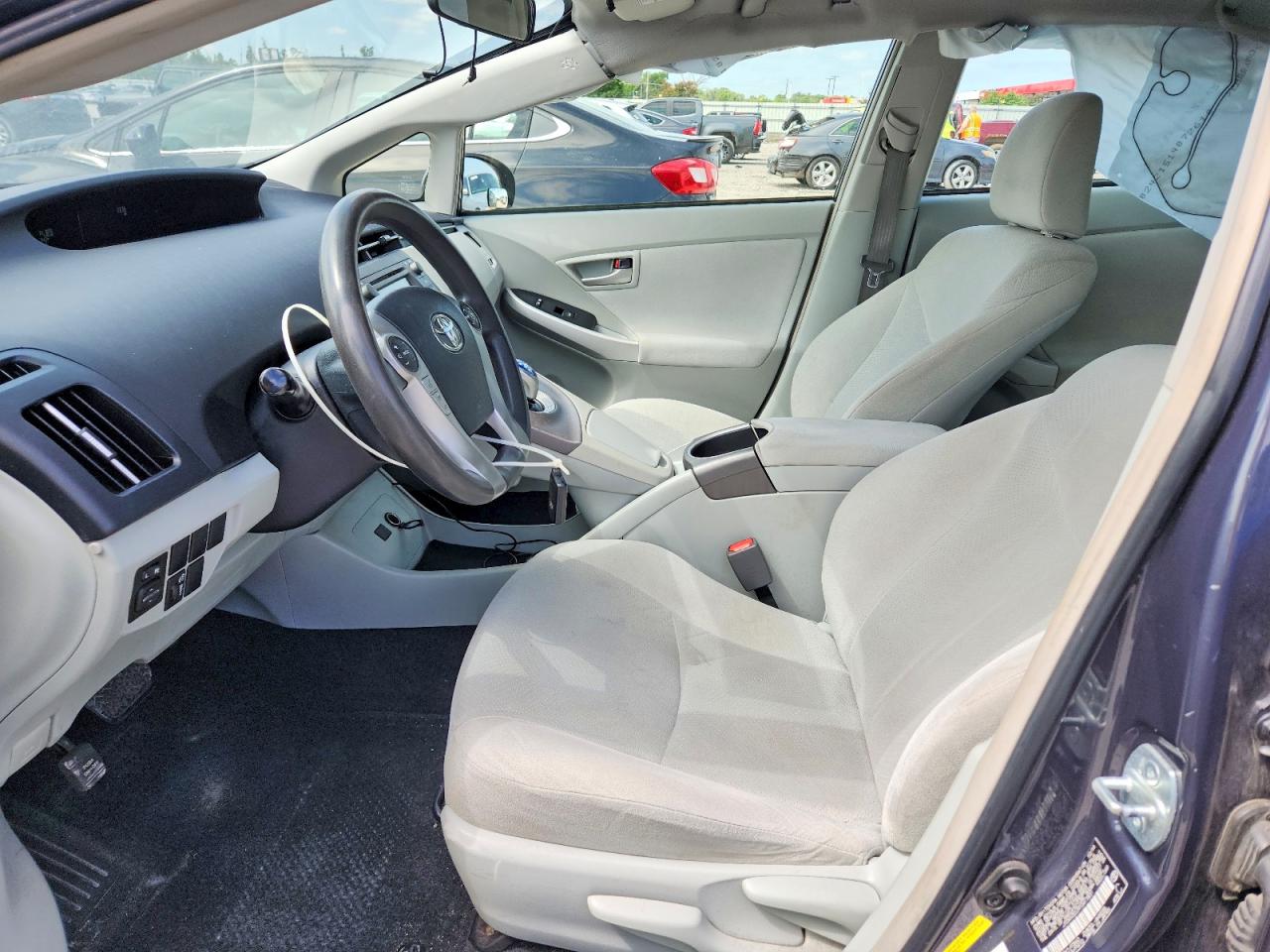2015 TOYOTA PRIUS