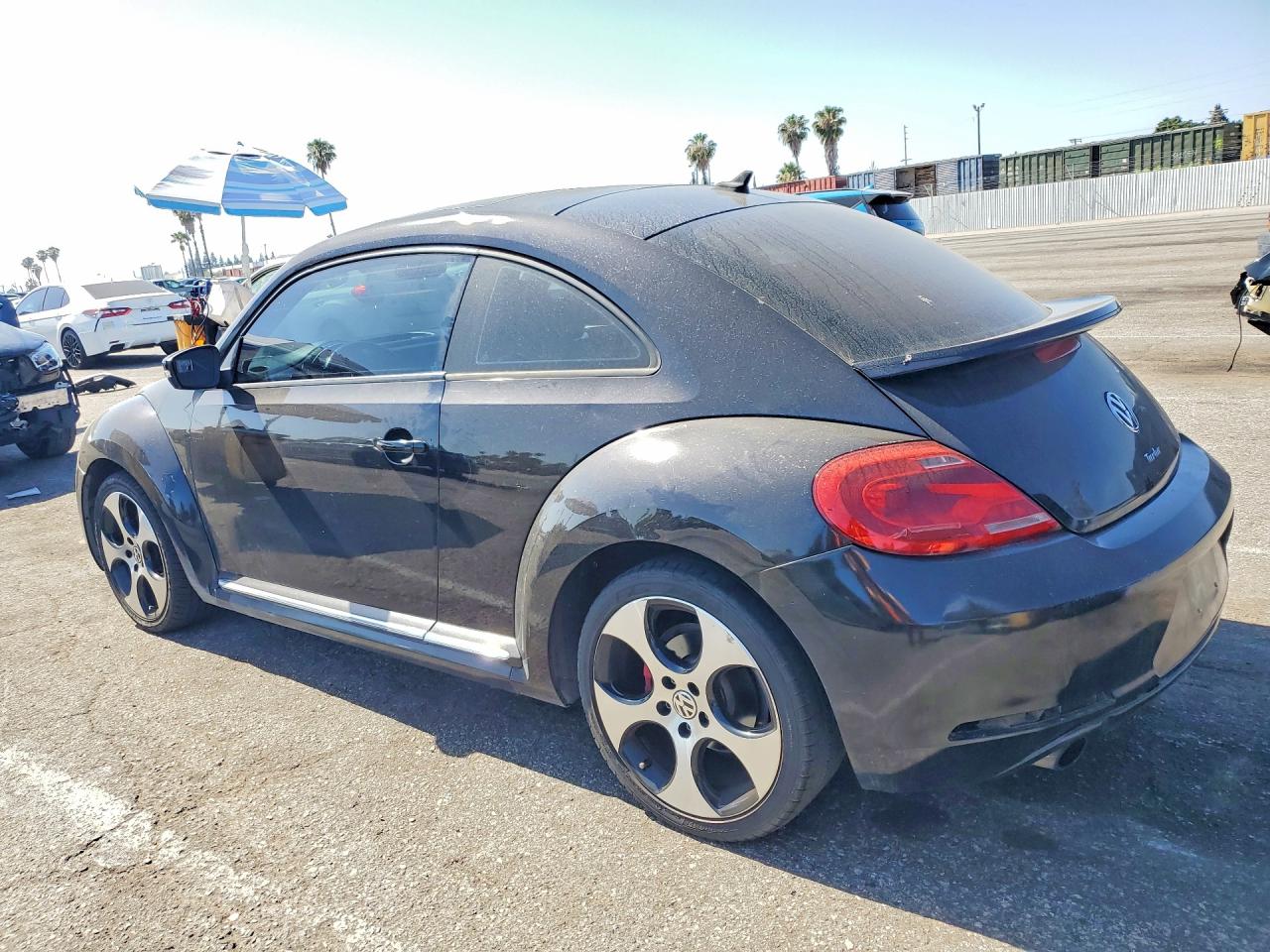 2012 VOLKSWAGEN BEETLE