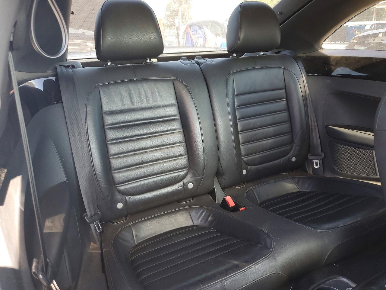 2012 VOLKSWAGEN BEETLE