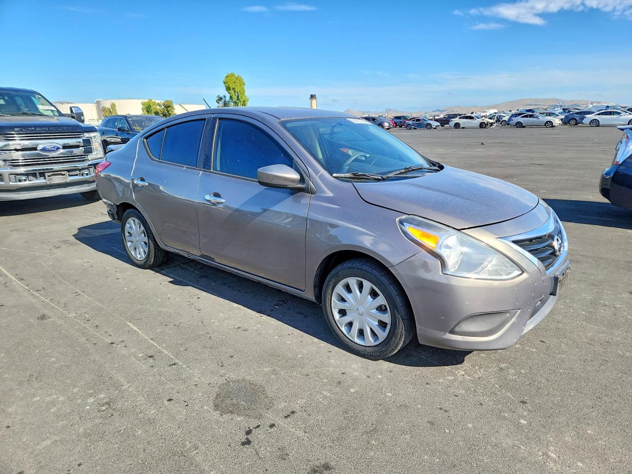 2017 NISSAN VERSA