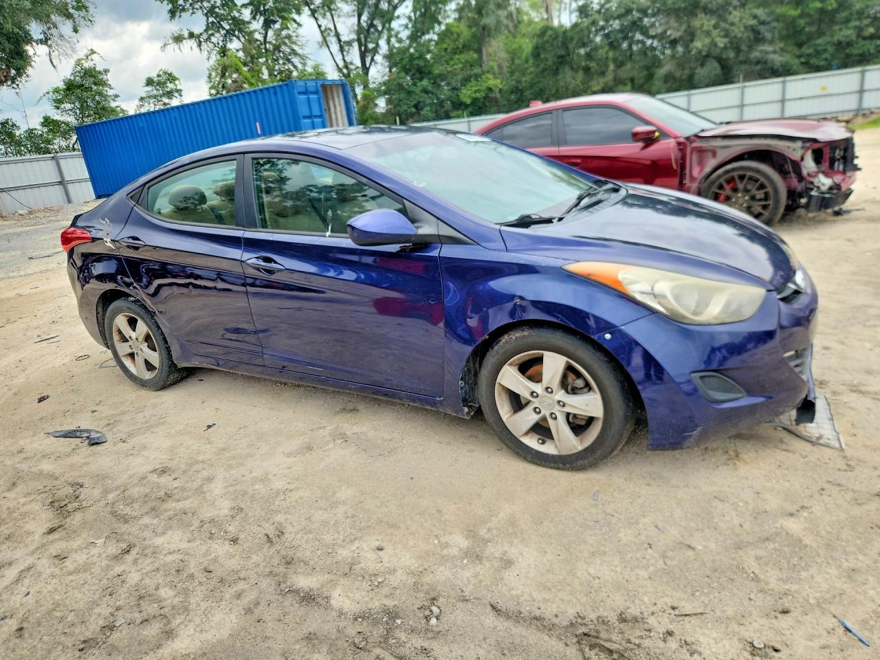 2013 HYUNDAI ELANTRA
