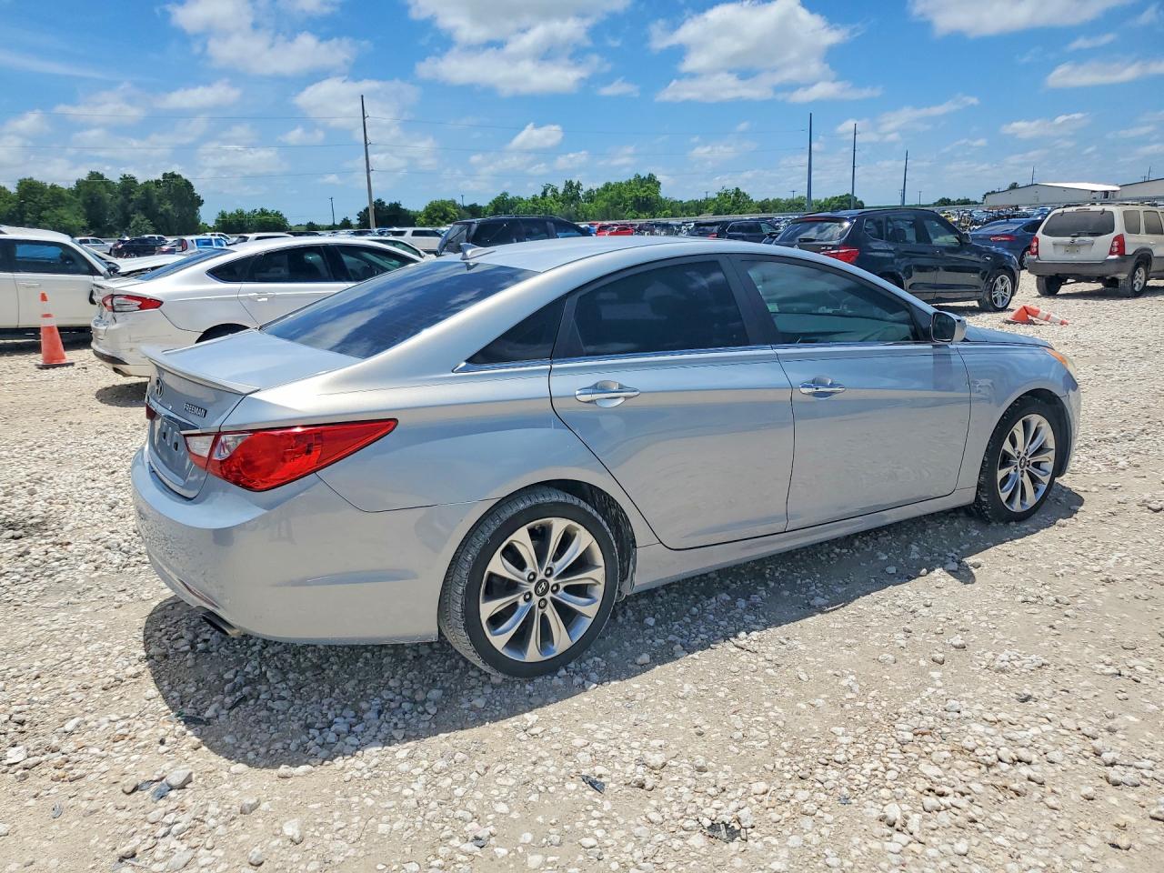 2013 HYUNDAI SONATA