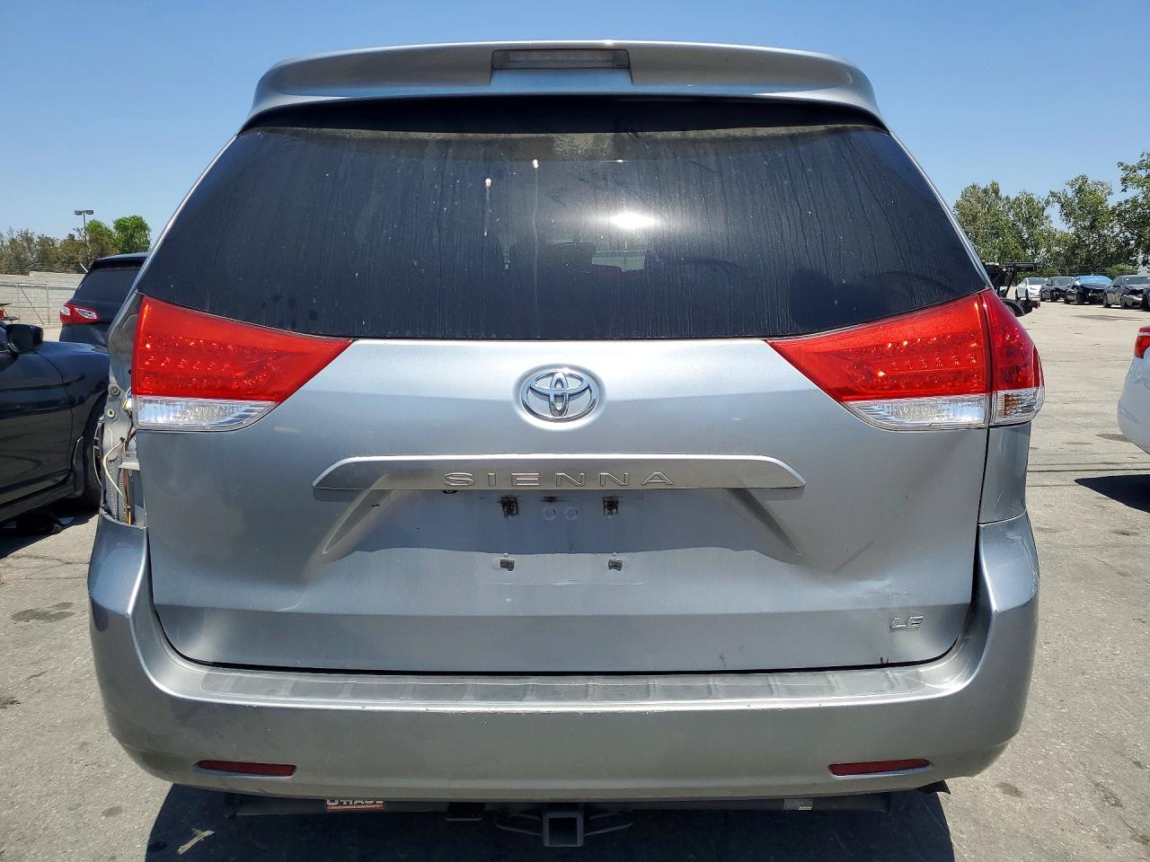 2013 TOYOTA SIENNA