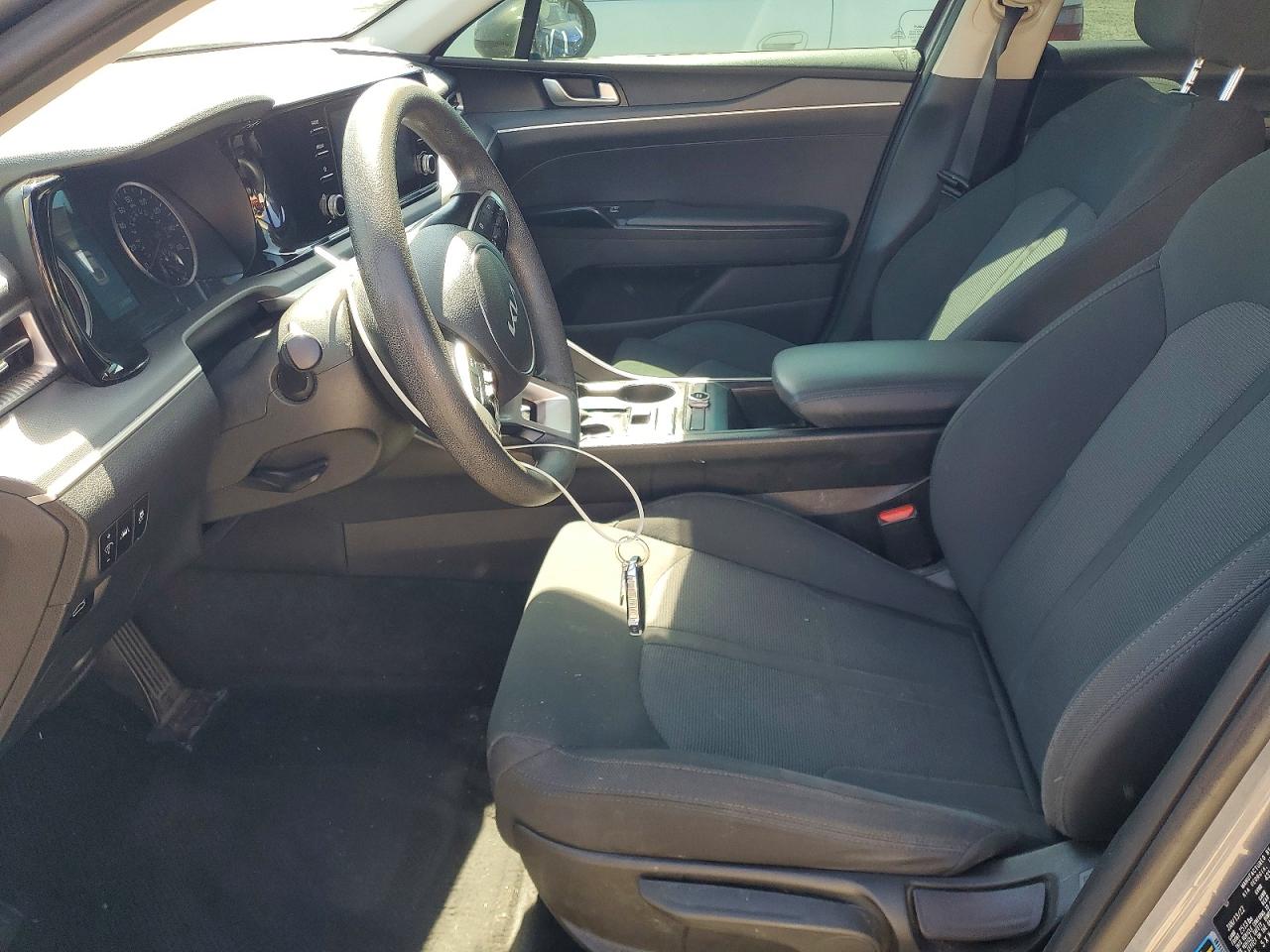 2022 KIA K5