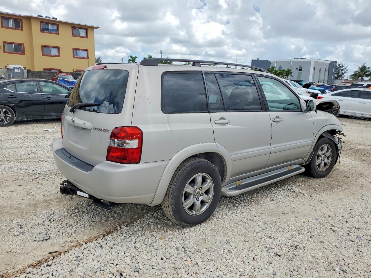 2006 TOYOTA HIGHLANDER