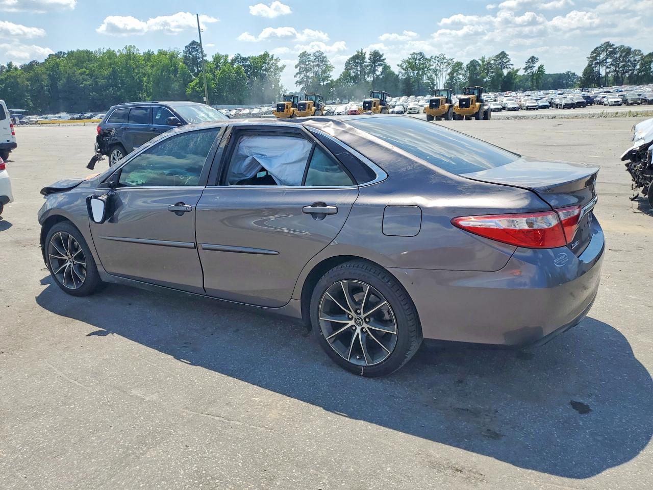 2015 TOYOTA CAMRY