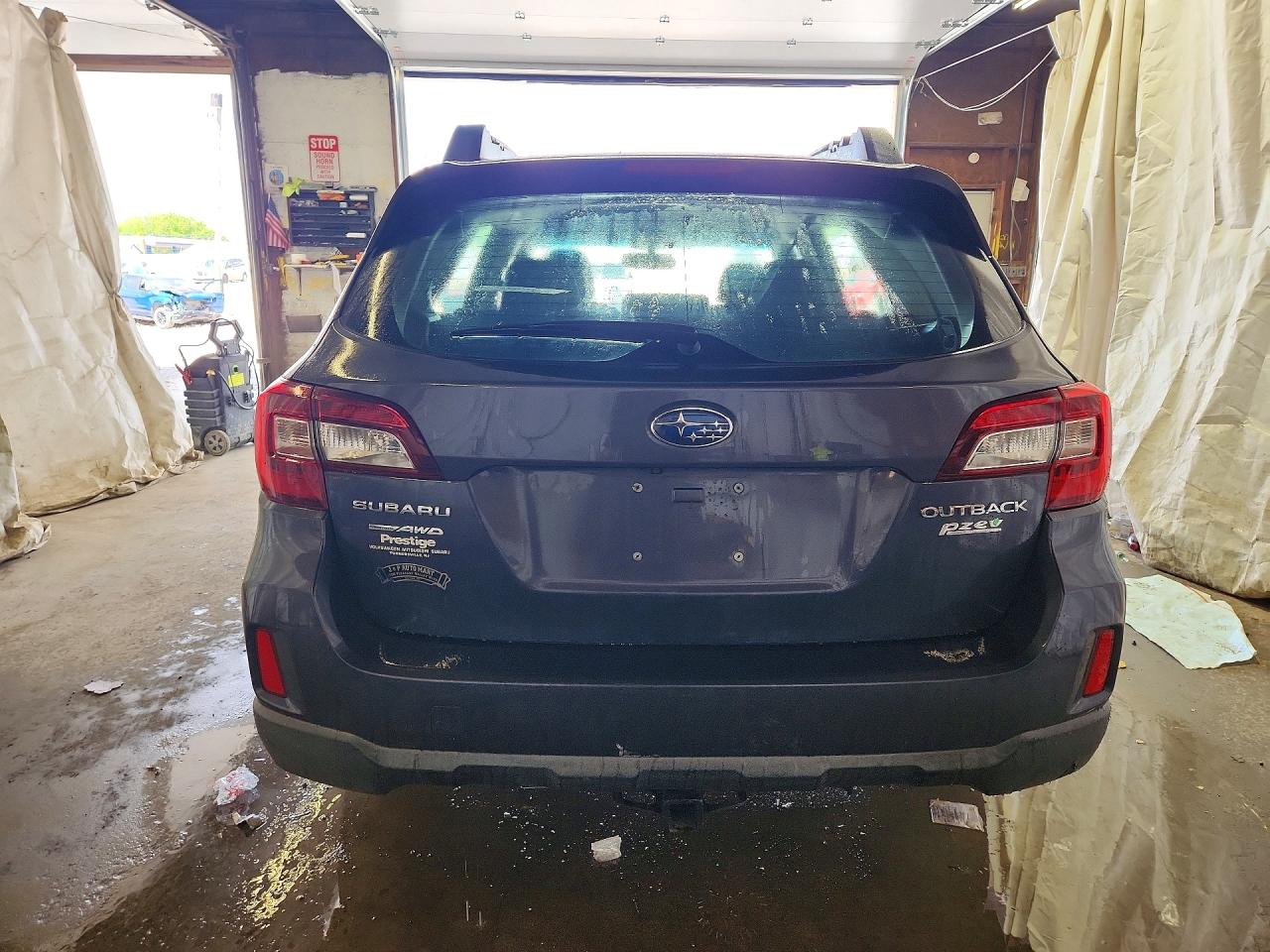 2015 SUBARU OUTBACK