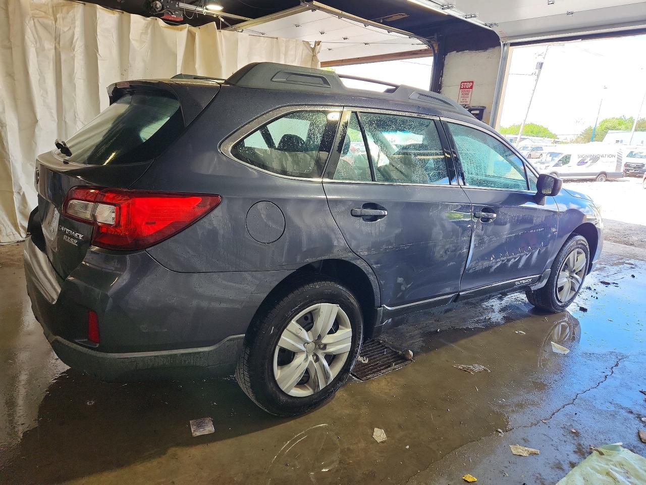 2015 SUBARU OUTBACK