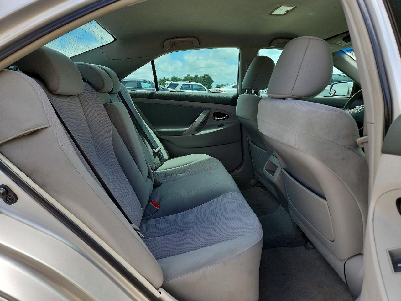 2011 TOYOTA CAMRY