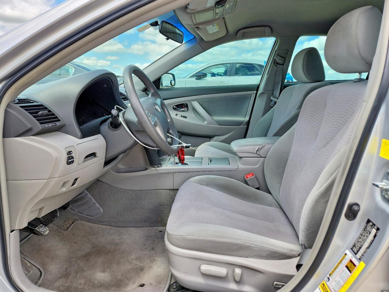 2011 TOYOTA CAMRY