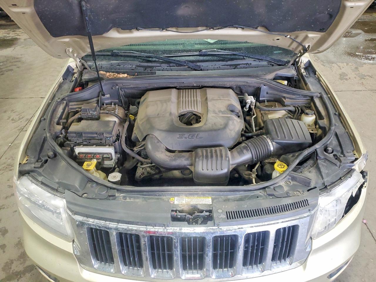 2011 JEEP CHEROKEE