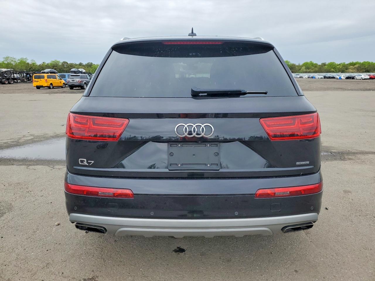 2018 AUDI Q7