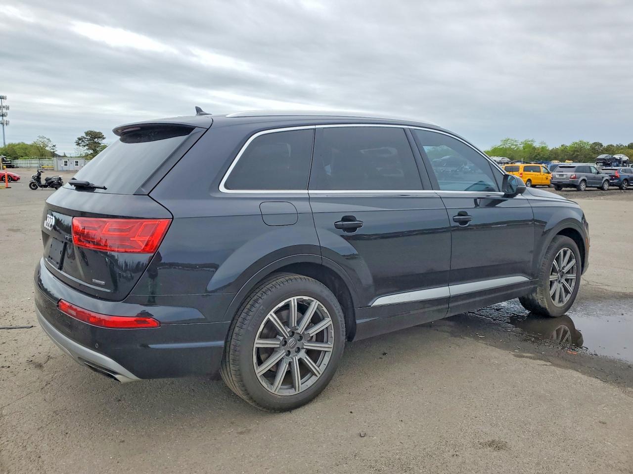 2018 AUDI Q7