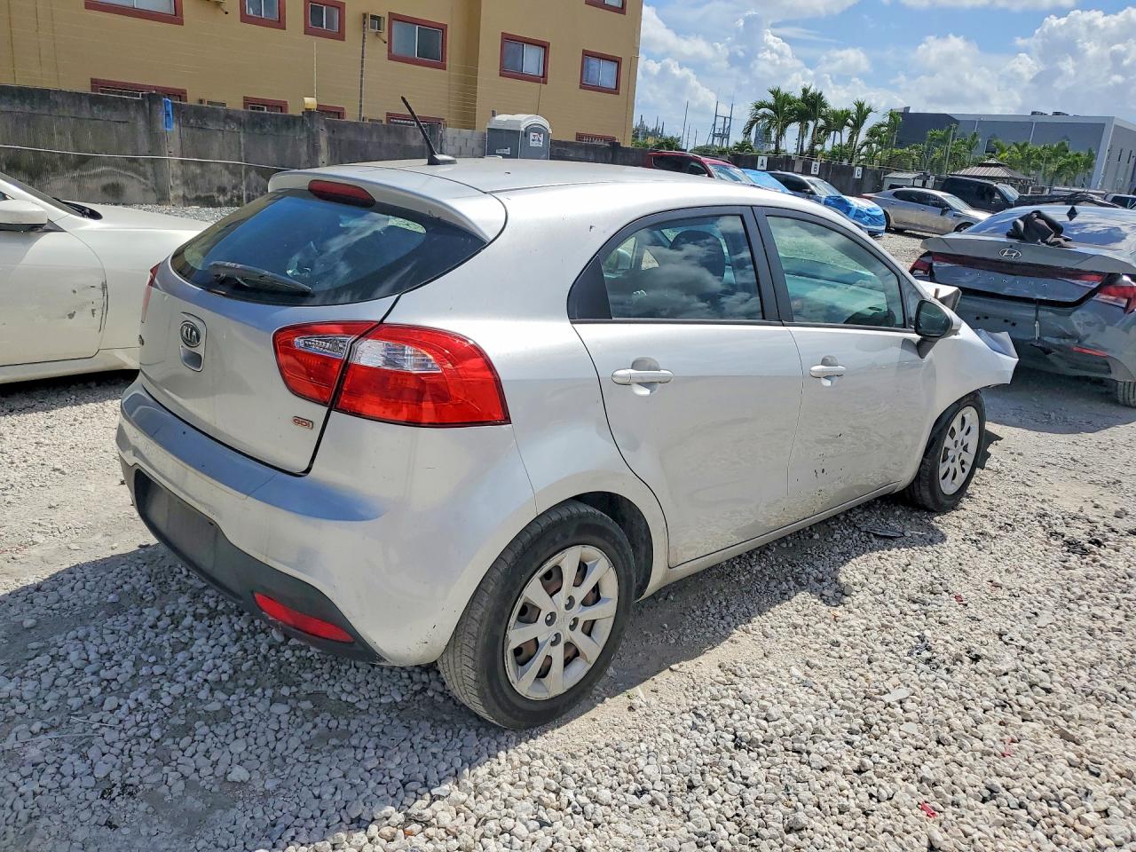 2013 KIA RIO