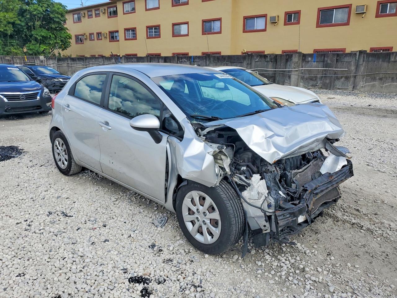 2013 KIA RIO