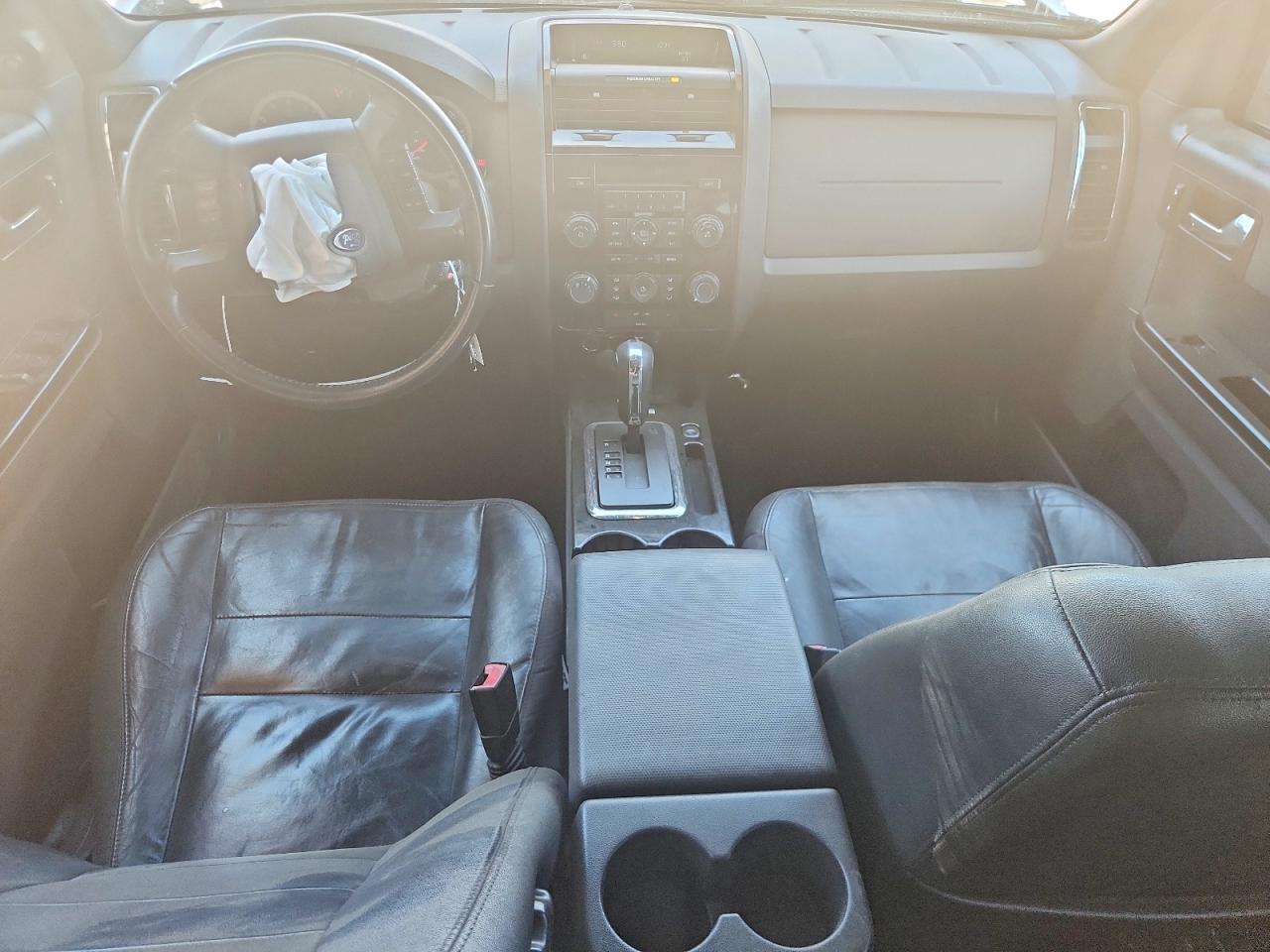 2011 FORD ESCAPE
