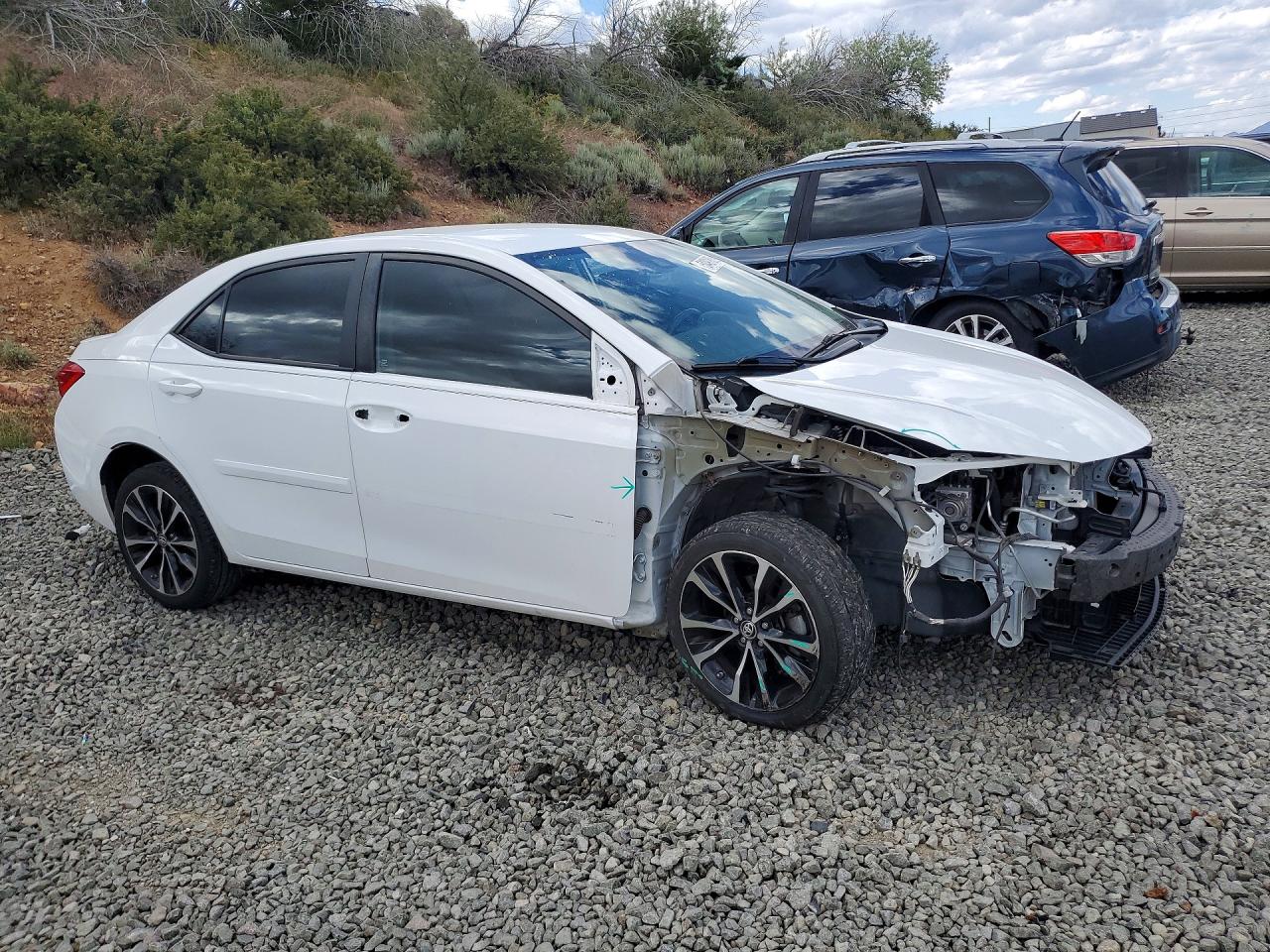 2017 TOYOTA COROLLA