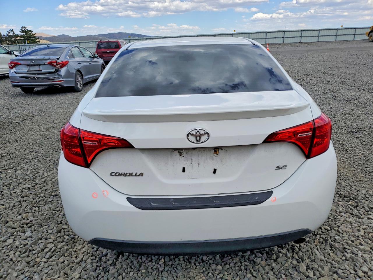 2017 TOYOTA COROLLA