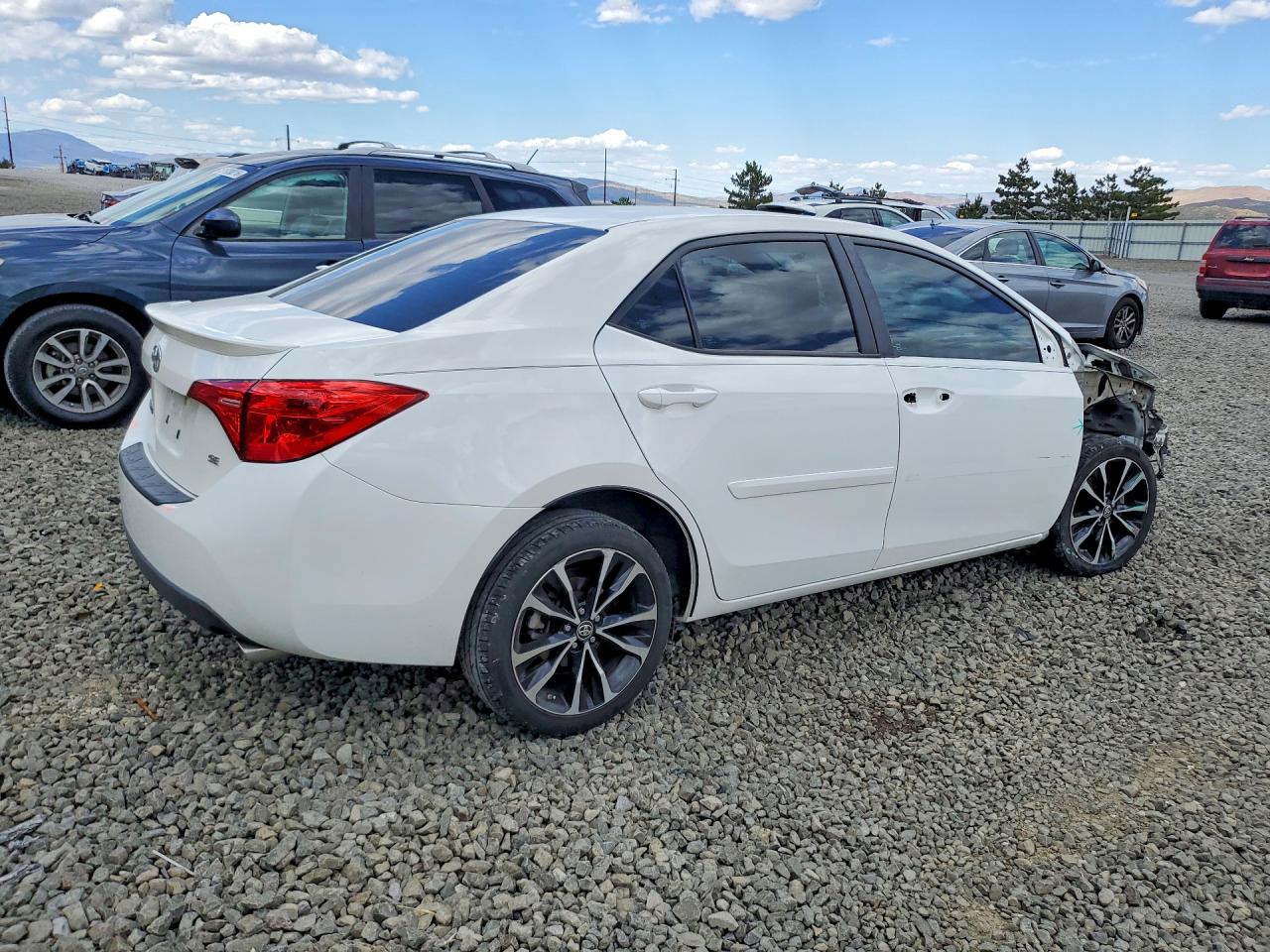 2017 TOYOTA COROLLA