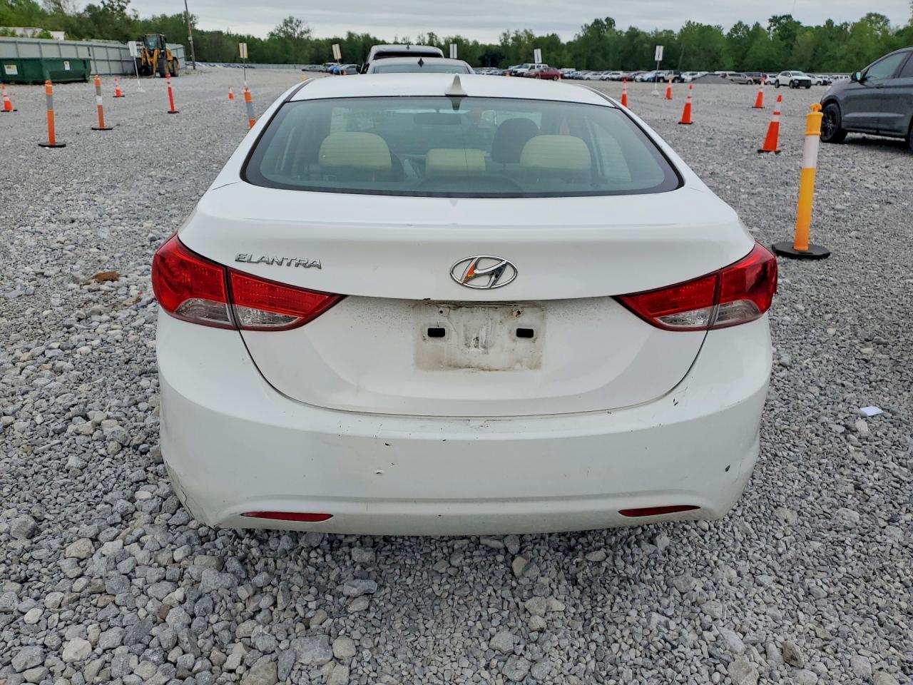 2013 HYUNDAI ELANTRA