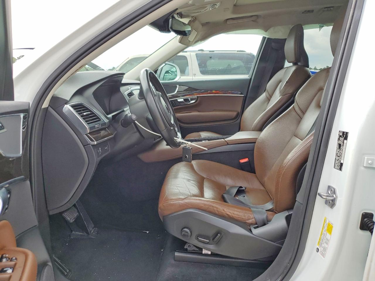 2019 VOLVO XC90 T6 MO