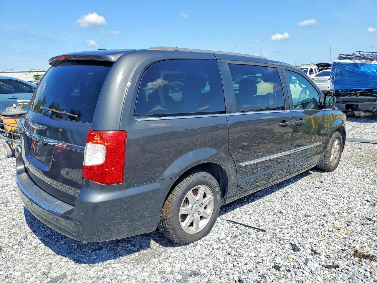 2012 CHRYSLER MINIVAN