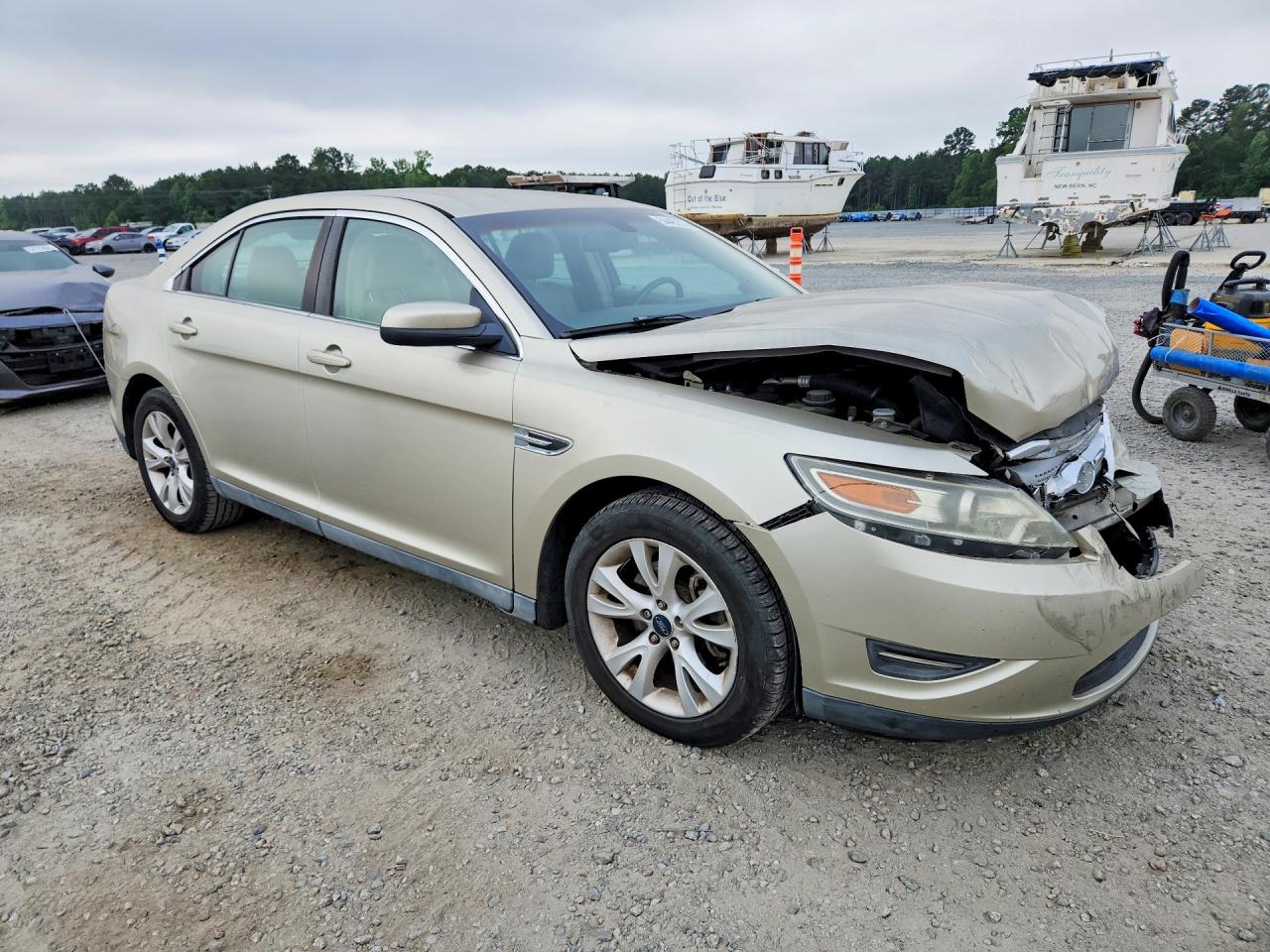 2011 FORD TAURUS