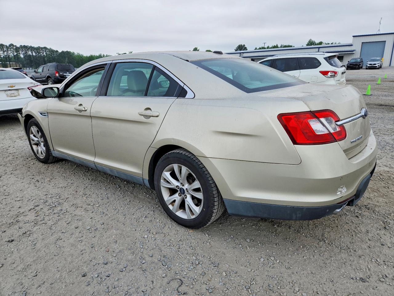 2011 FORD TAURUS