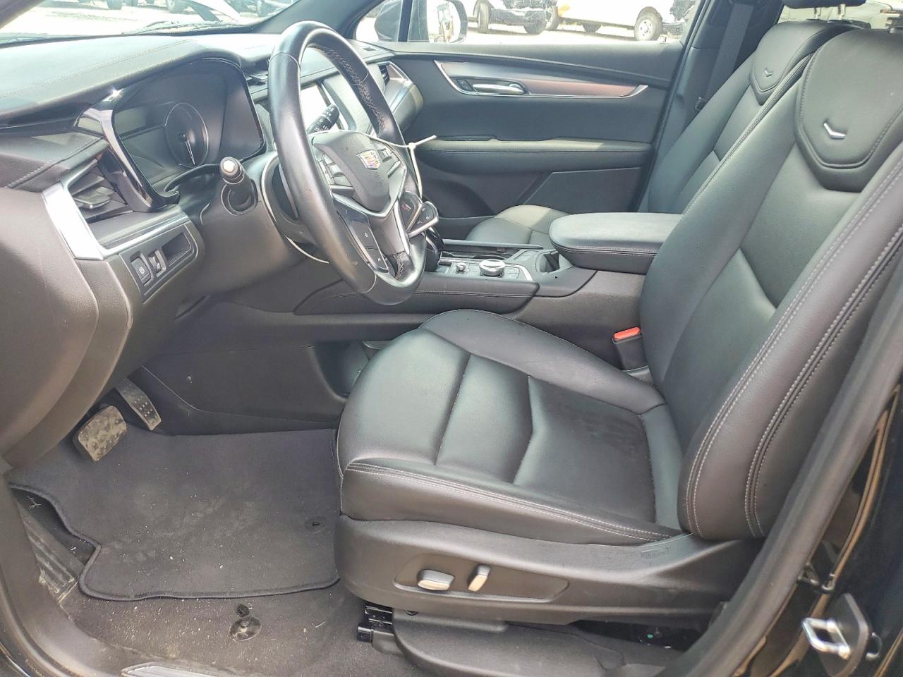 2023 CADILLAC XT5
