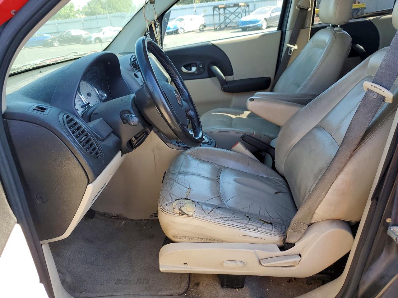 2005 SATURN VUE