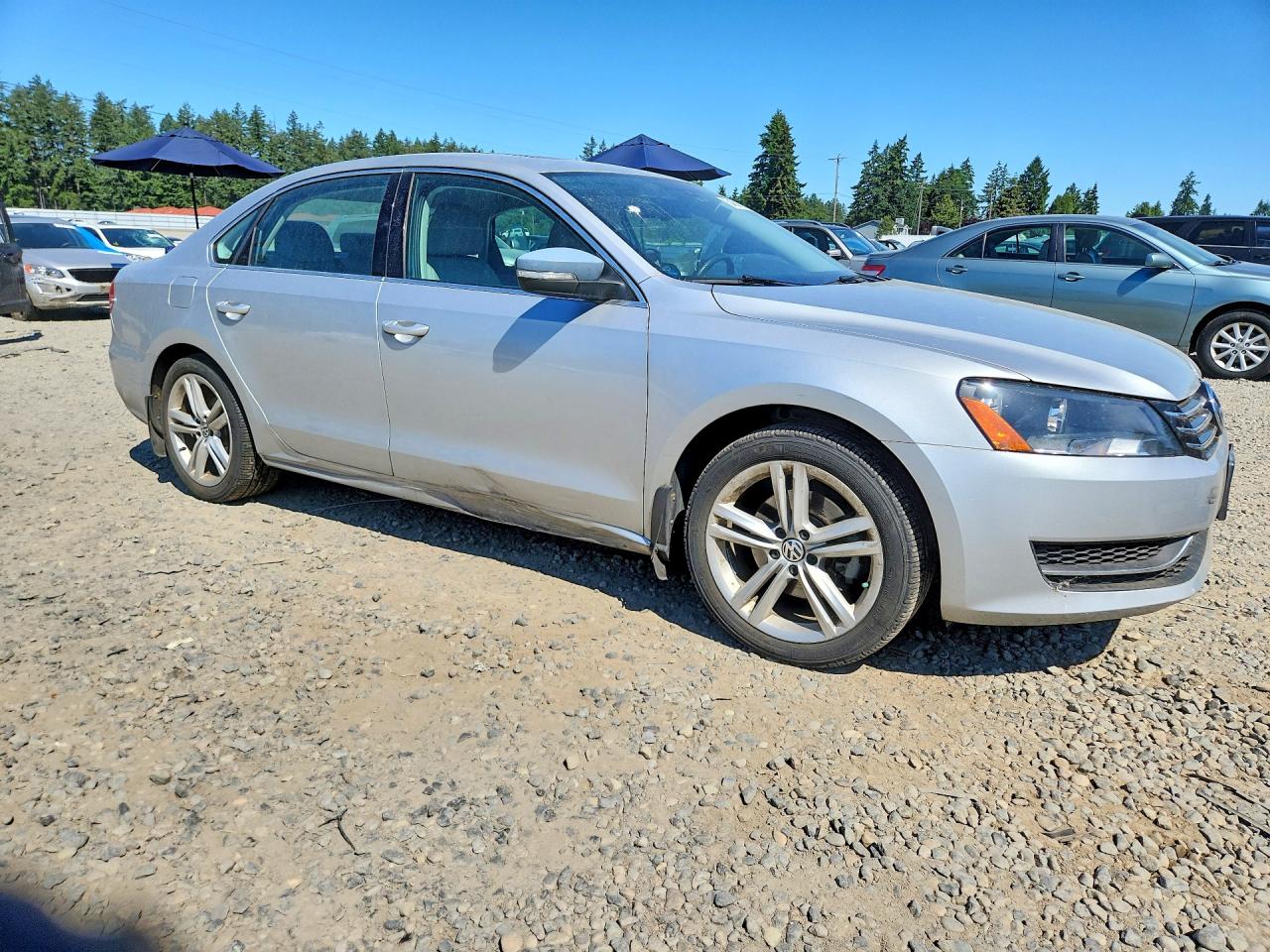 2014 VOLKSWAGEN PASSAT