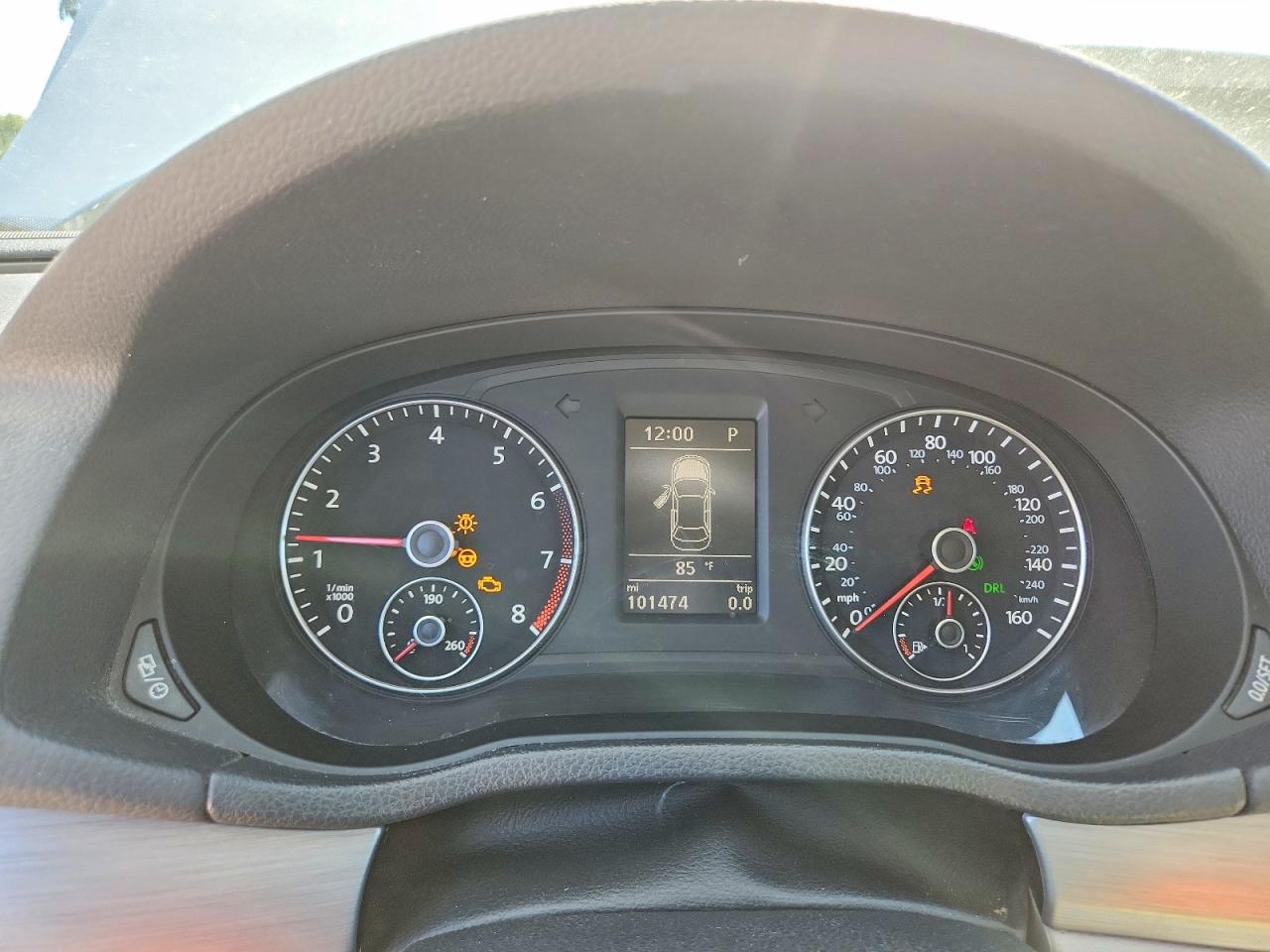 2014 VOLKSWAGEN PASSAT