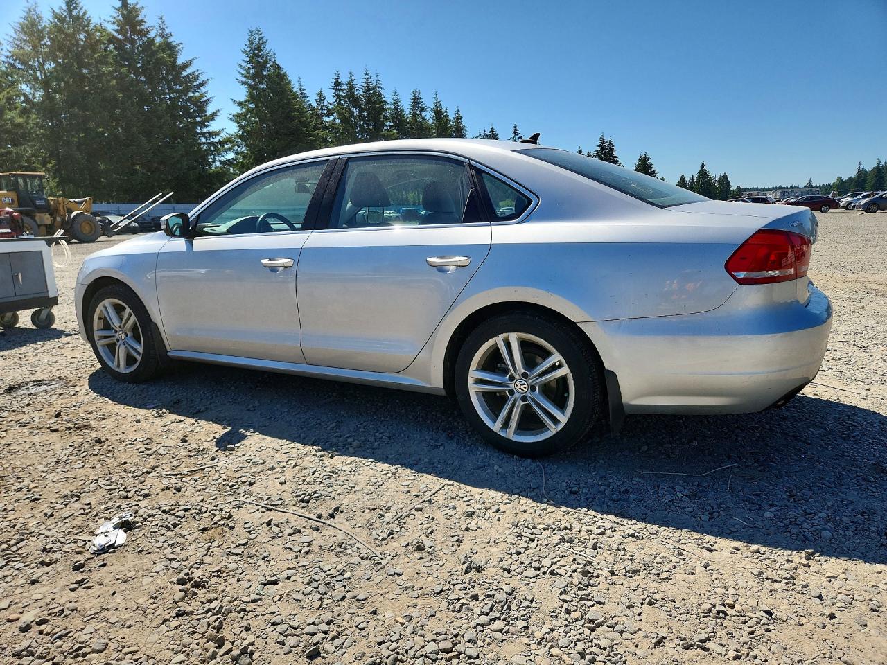 2014 VOLKSWAGEN PASSAT