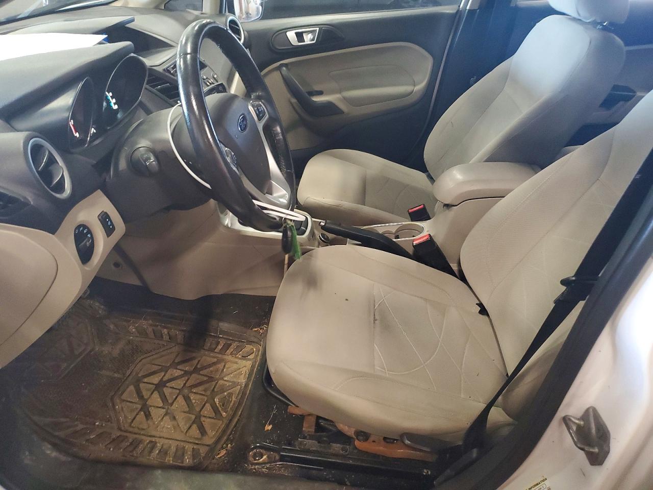 2014 FORD FIESTA