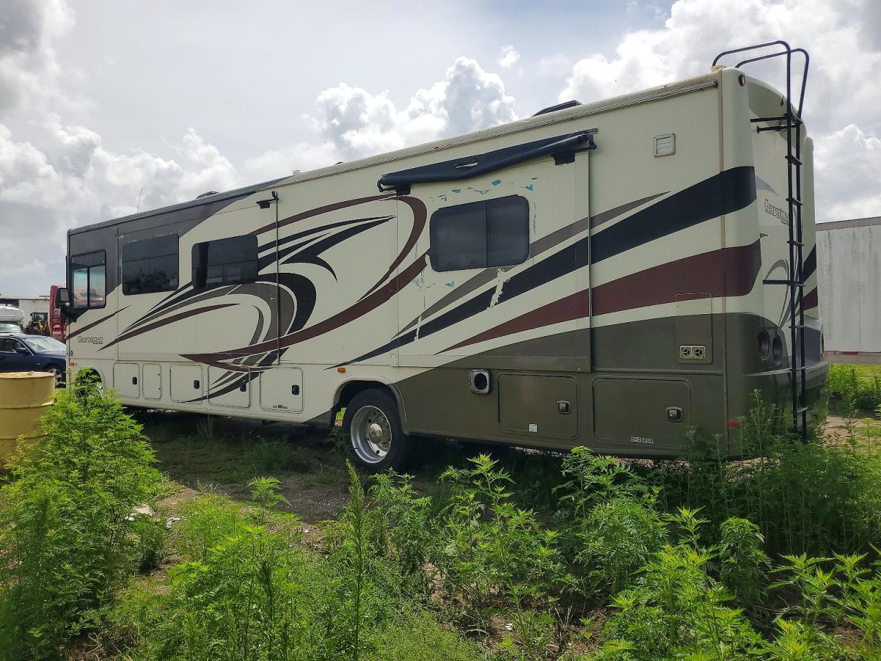 2015 FORESRIVER F-SER OTHR