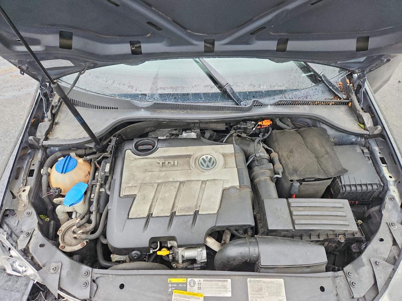 2014 VOLKSWAGEN GOLF