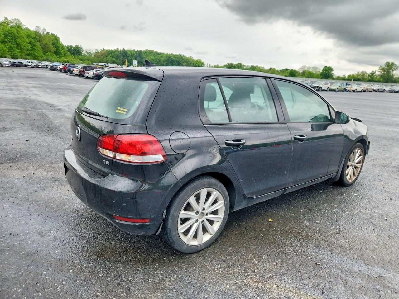 2014 VOLKSWAGEN GOLF