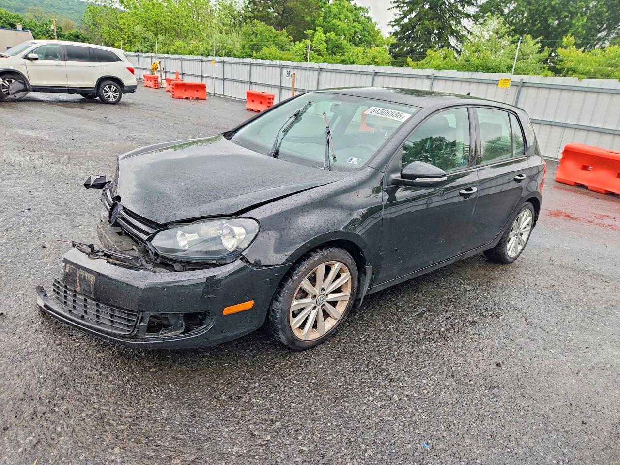 2014 VOLKSWAGEN GOLF