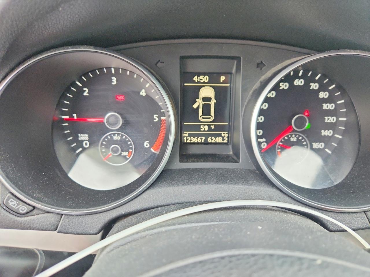 2014 VOLKSWAGEN GOLF