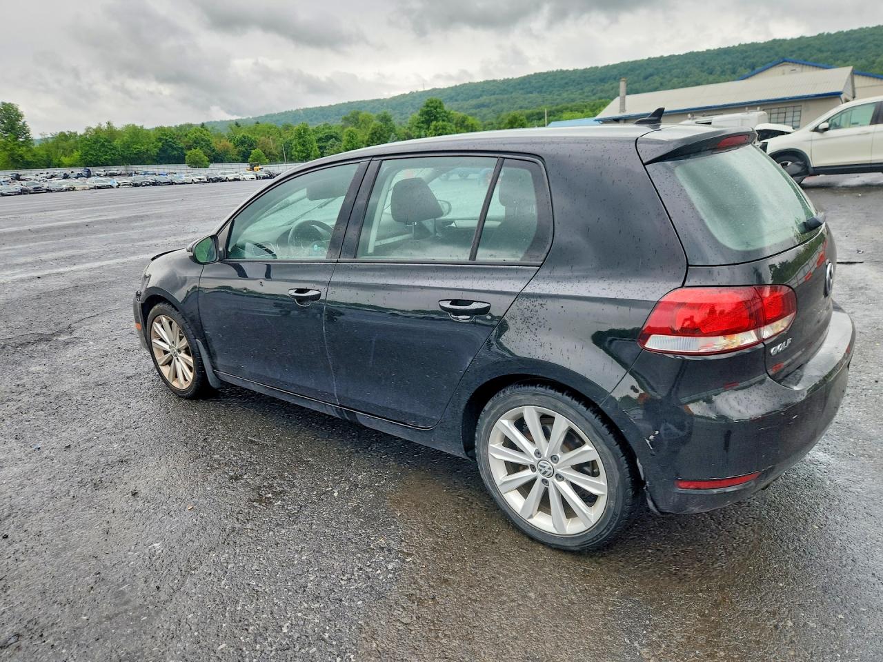 2014 VOLKSWAGEN GOLF