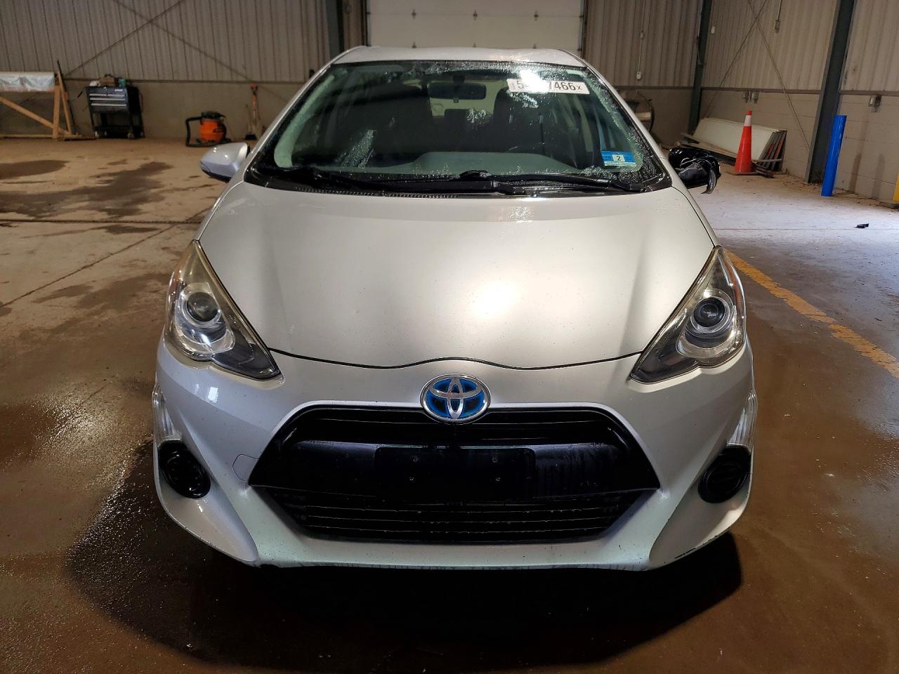 2015 TOYOTA PRIUS