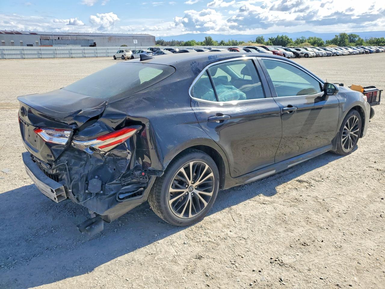 2019 TOYOTA CAMRY