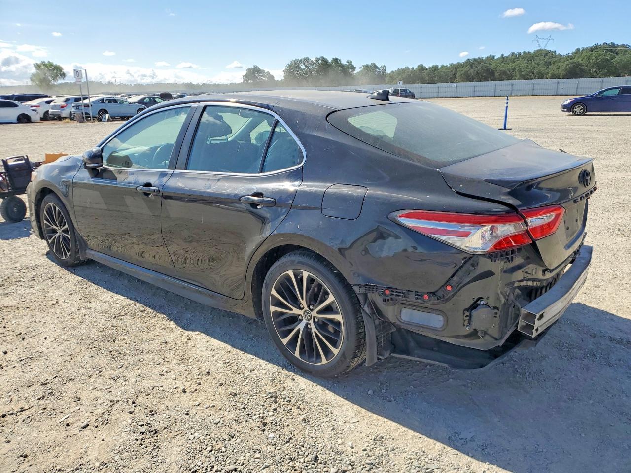 2019 TOYOTA CAMRY