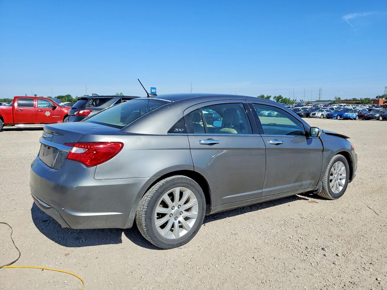 2013 CHRYSLER 200