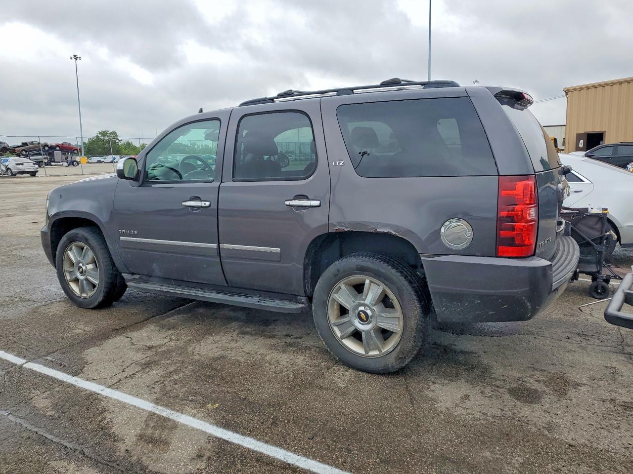 2010 CHEVROLET TAHOE