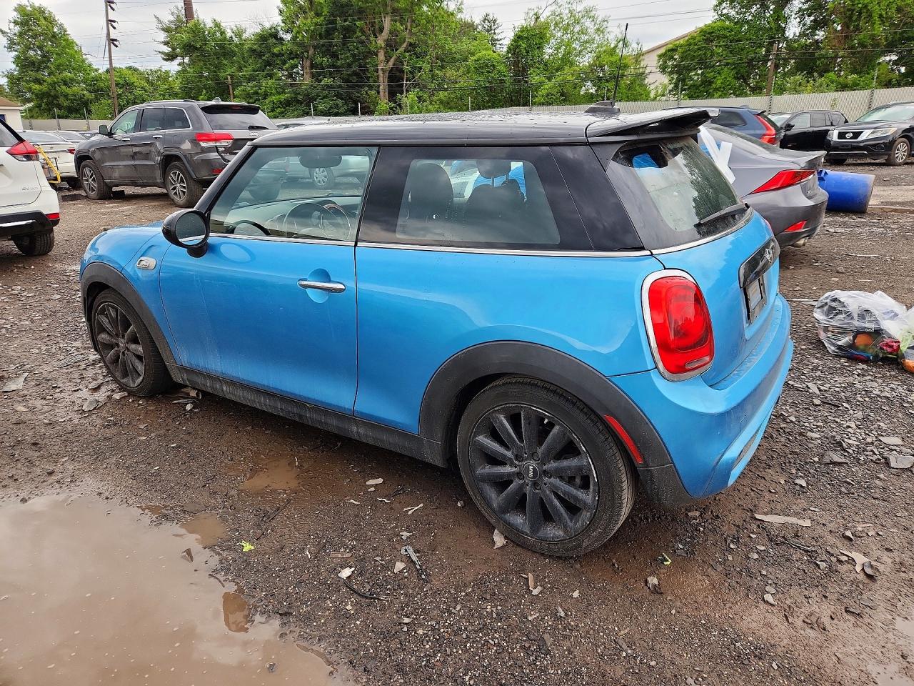 2015 MINI COOPER