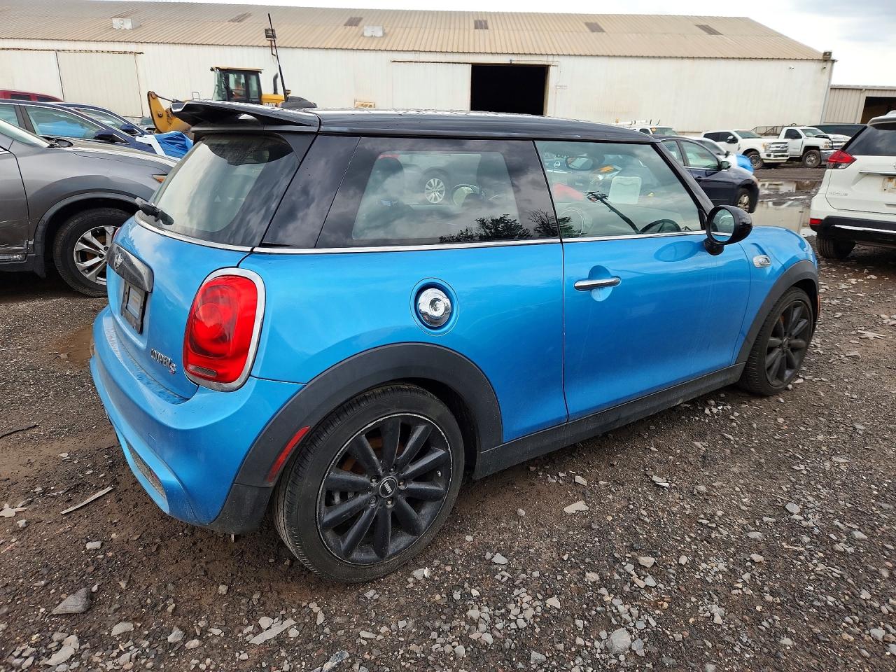 2015 MINI COOPER