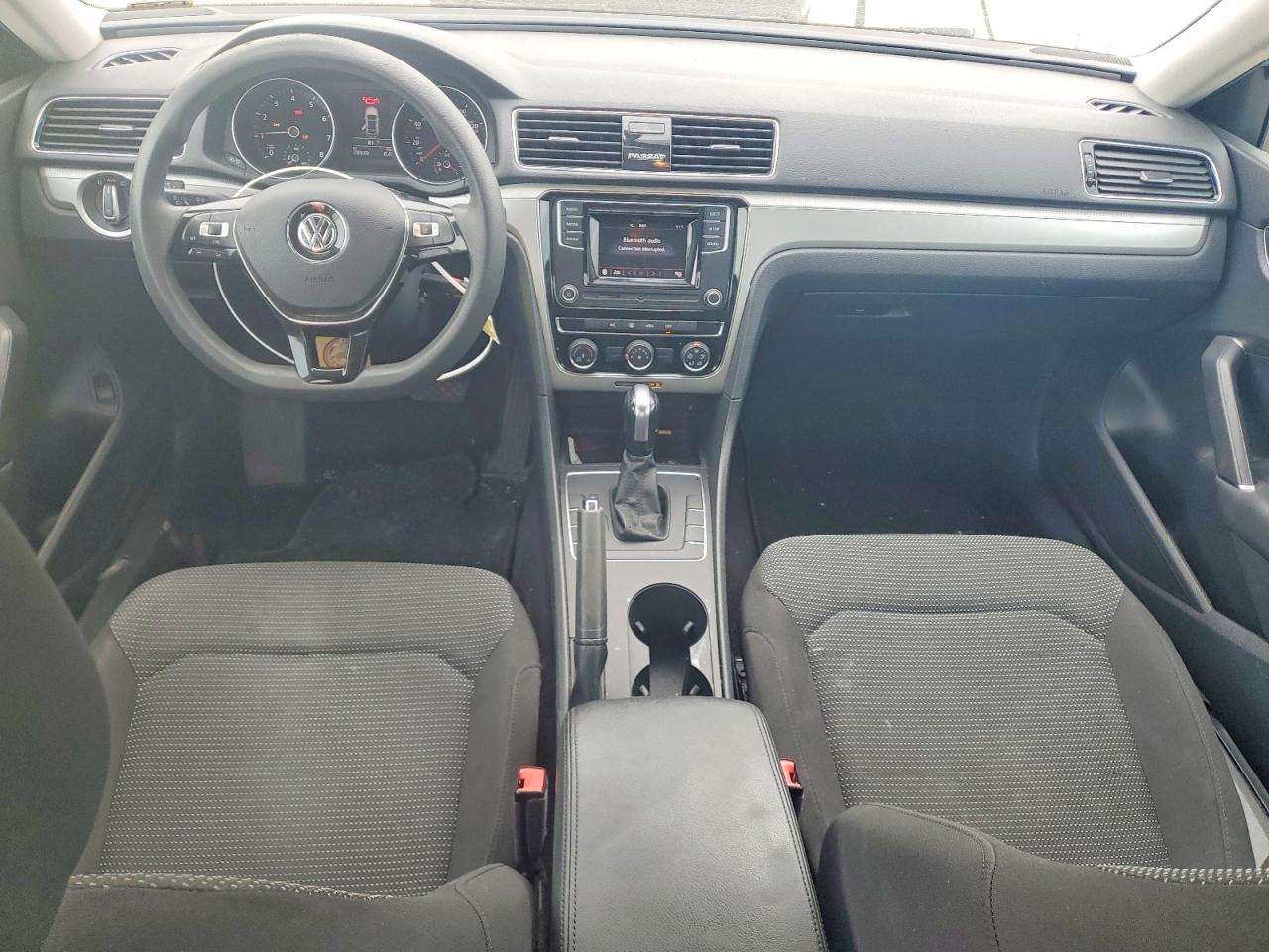 2018 VOLKSWAGEN PASSAT