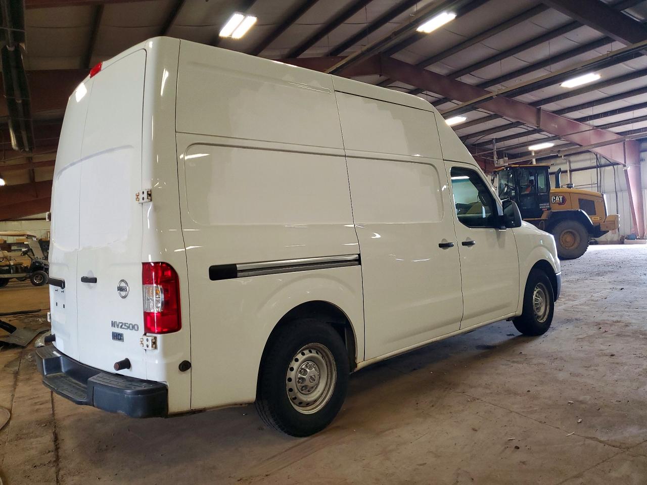 2015 NISSAN NV